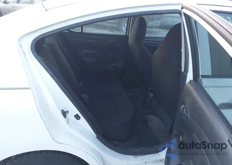 2014 Nissan Versa 1.6 S+ z USA, uszkodzony, nr VIN 3N1CN7AP3EL851709